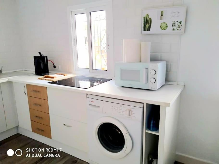 P Casa Con Azotea Privada Y Centrica. Wifi+Netflix Villa El Puerto de Santa Maria Bagian luar foto