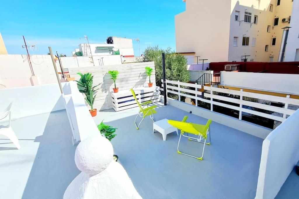 P Casa Con Azotea Privada Y Centrica. Wifi+Netflix Villa El Puerto de Santa Maria Bagian luar foto