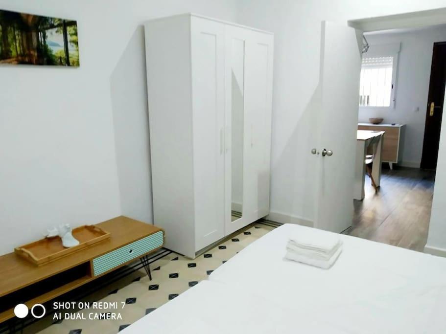 P Casa Con Azotea Privada Y Centrica. Wifi+Netflix Villa El Puerto de Santa Maria Bagian luar foto